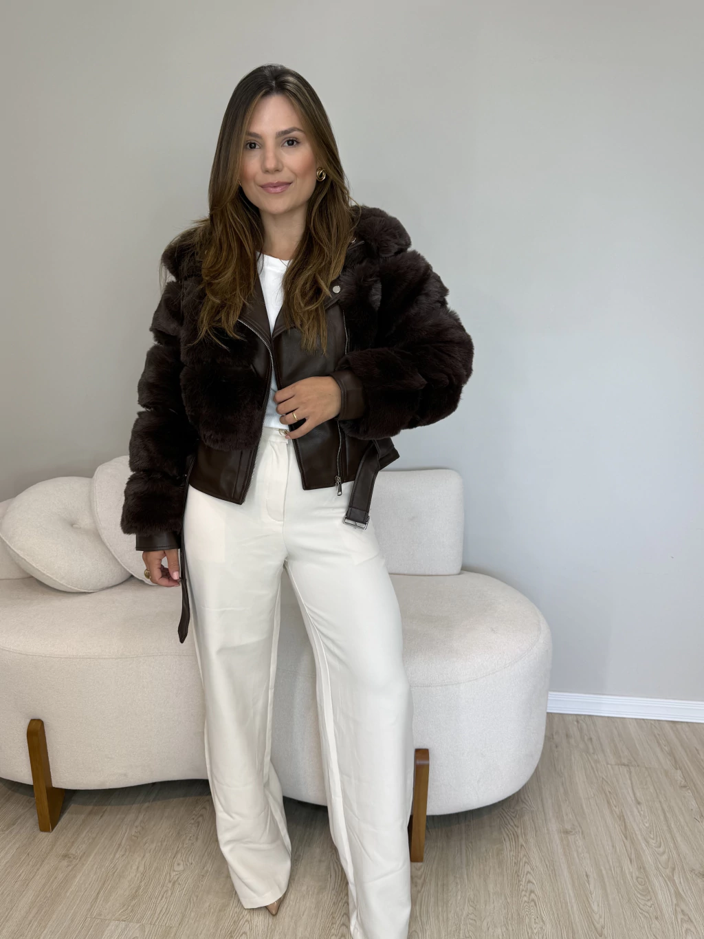 Pointed Toe Heels Outfit Idea — Faux Fur Coat Outfits