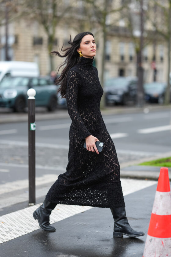 Elegant Black Lace Turtleneck Maxi Dress for Evening — Winter Dress Outfits
