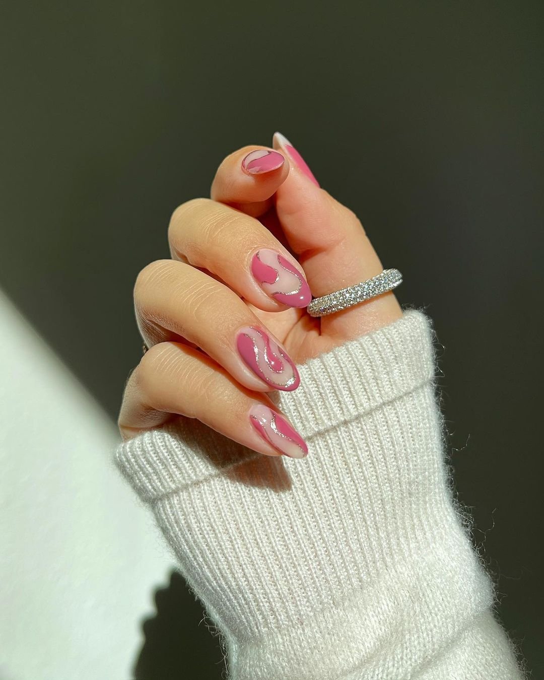 Modern Abstract Pink Silver Almond Nails — Winter Pink Nails