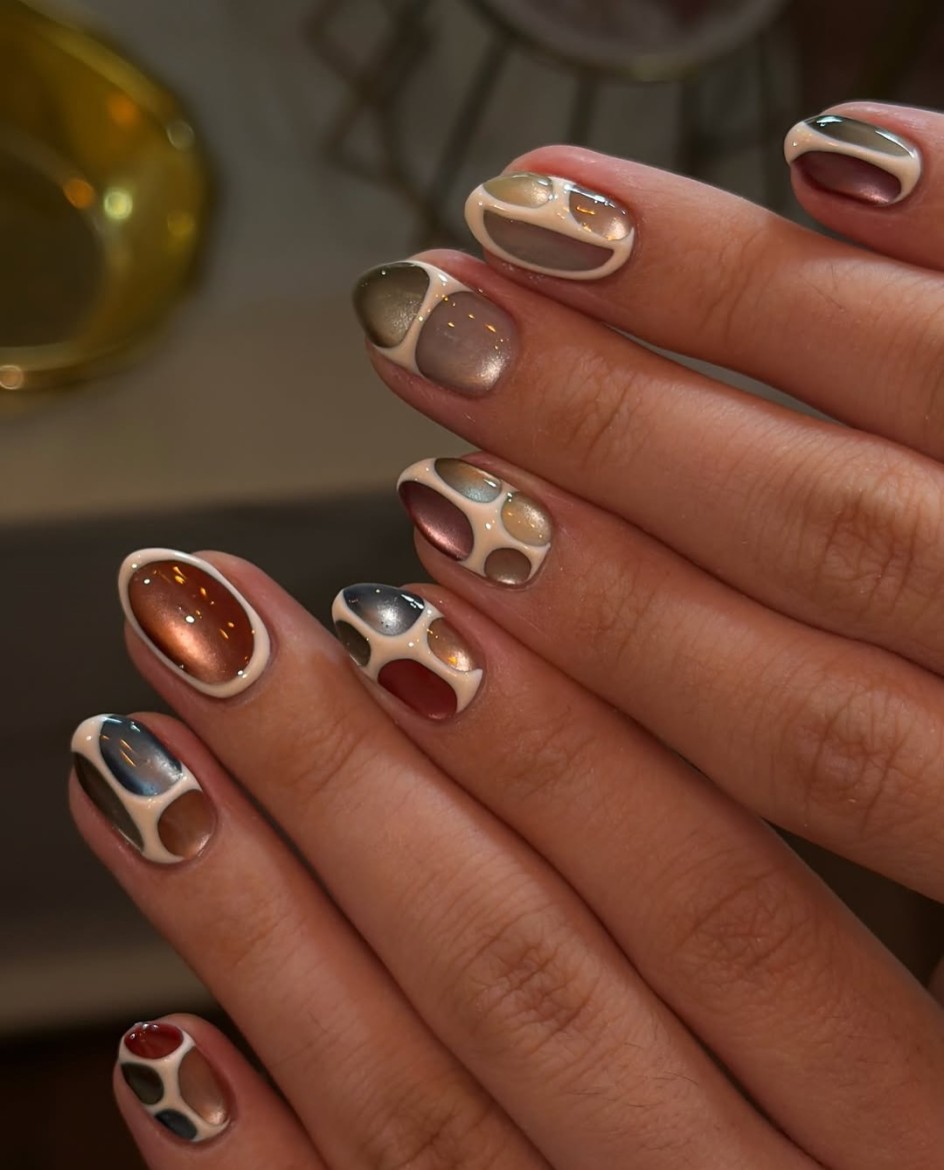 Abstract Color Block Nails Abstract Color Block Nails — Winter Cat Eye Nails