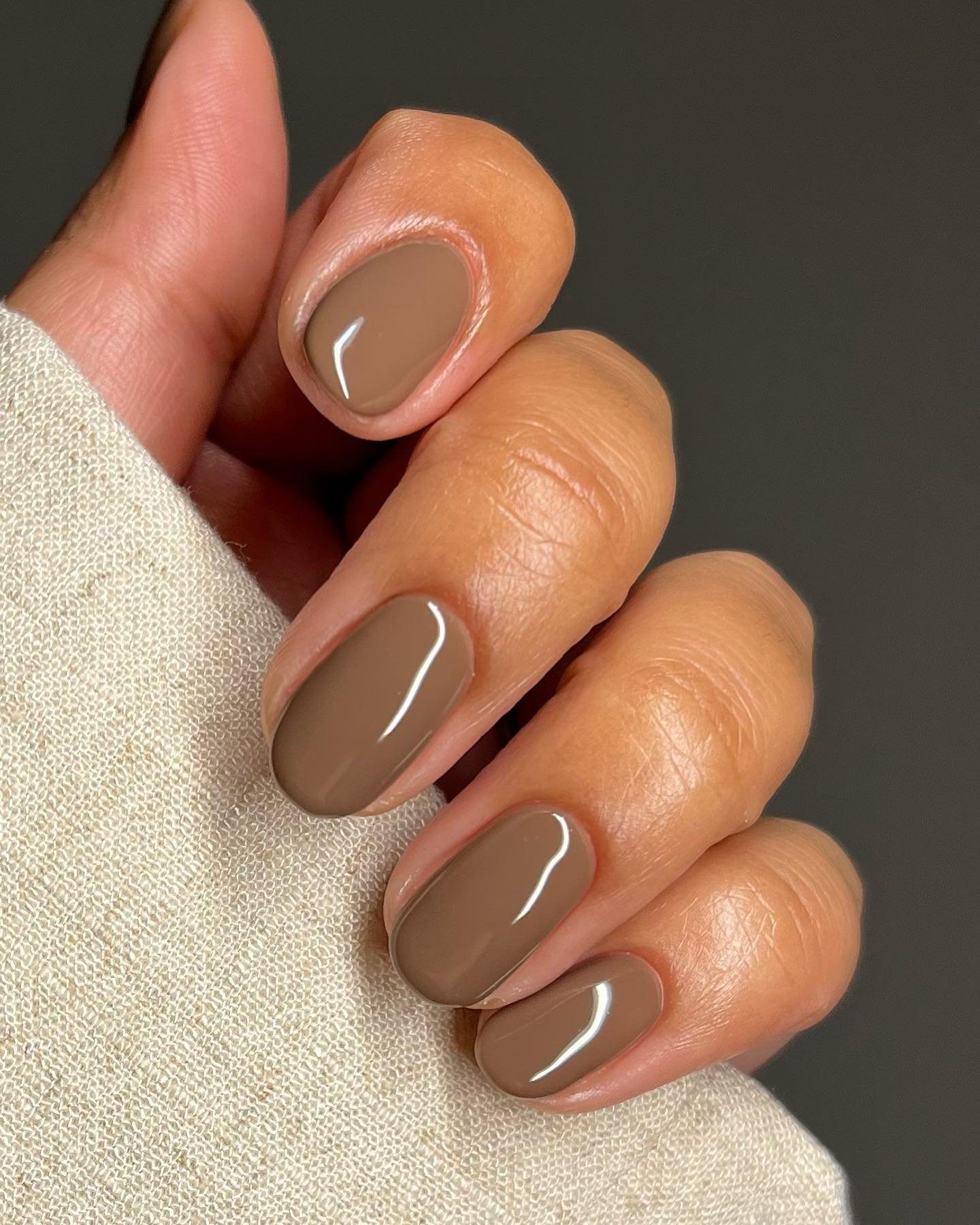 Pink Taupe Brown Ombre Almond Nails Pink Taupe Brown Ombre Almond Nails — Winter Nail Colors