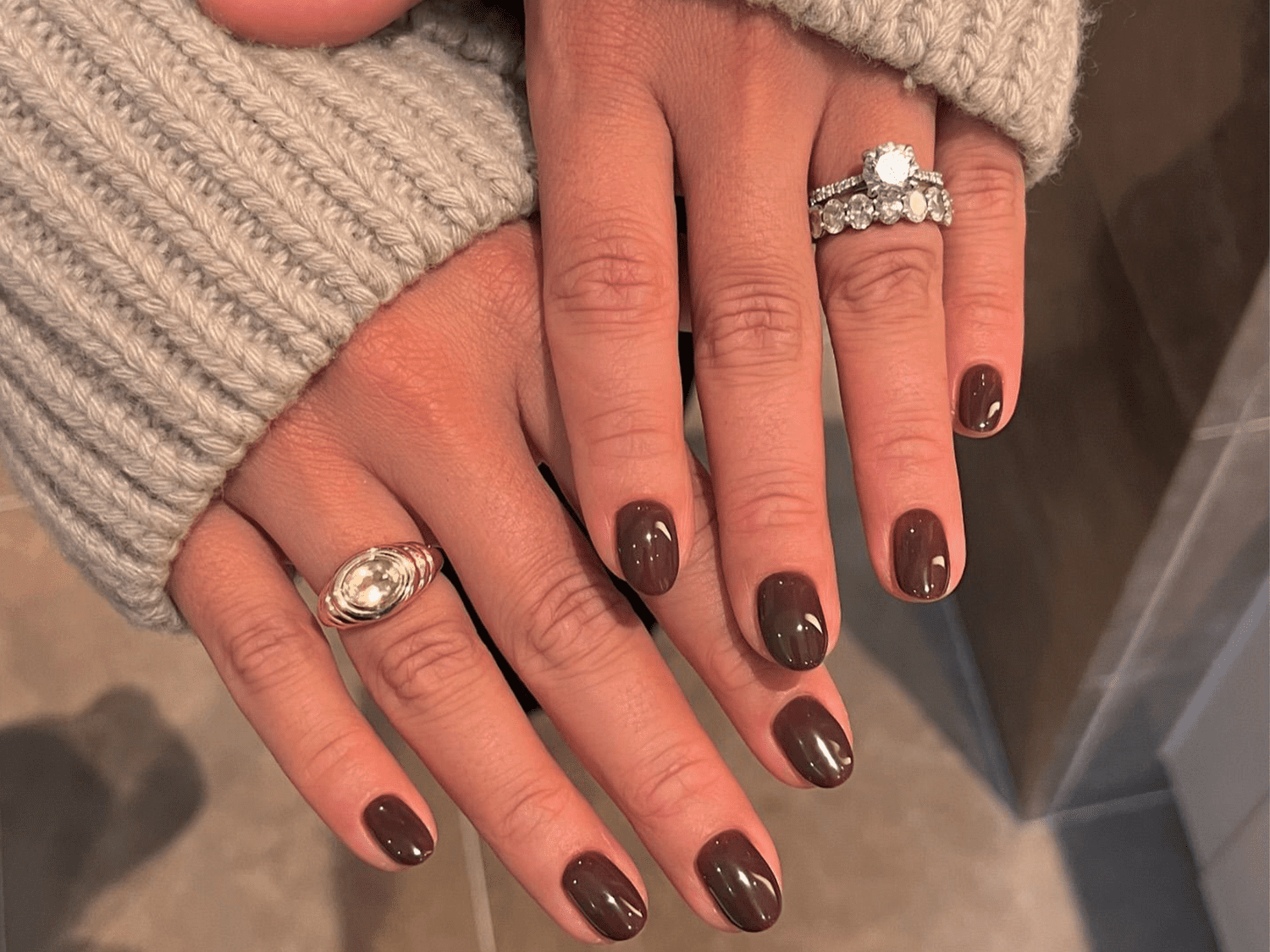 Fall Winter Short Oval Warm Medium-Dark Brown — Chocolate Brown Nails