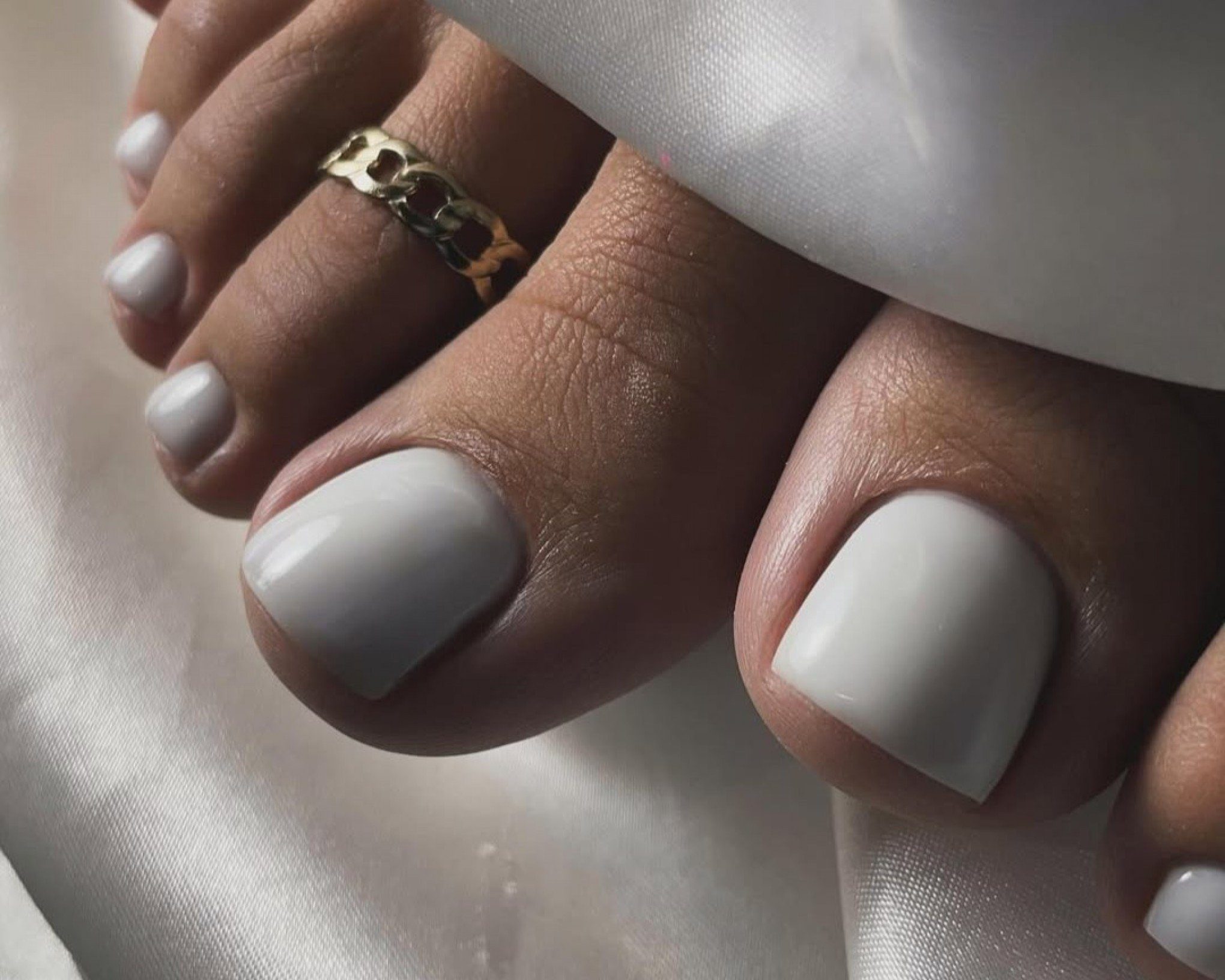 Matte White Toes with Gold Chain — Winter Toe Nails