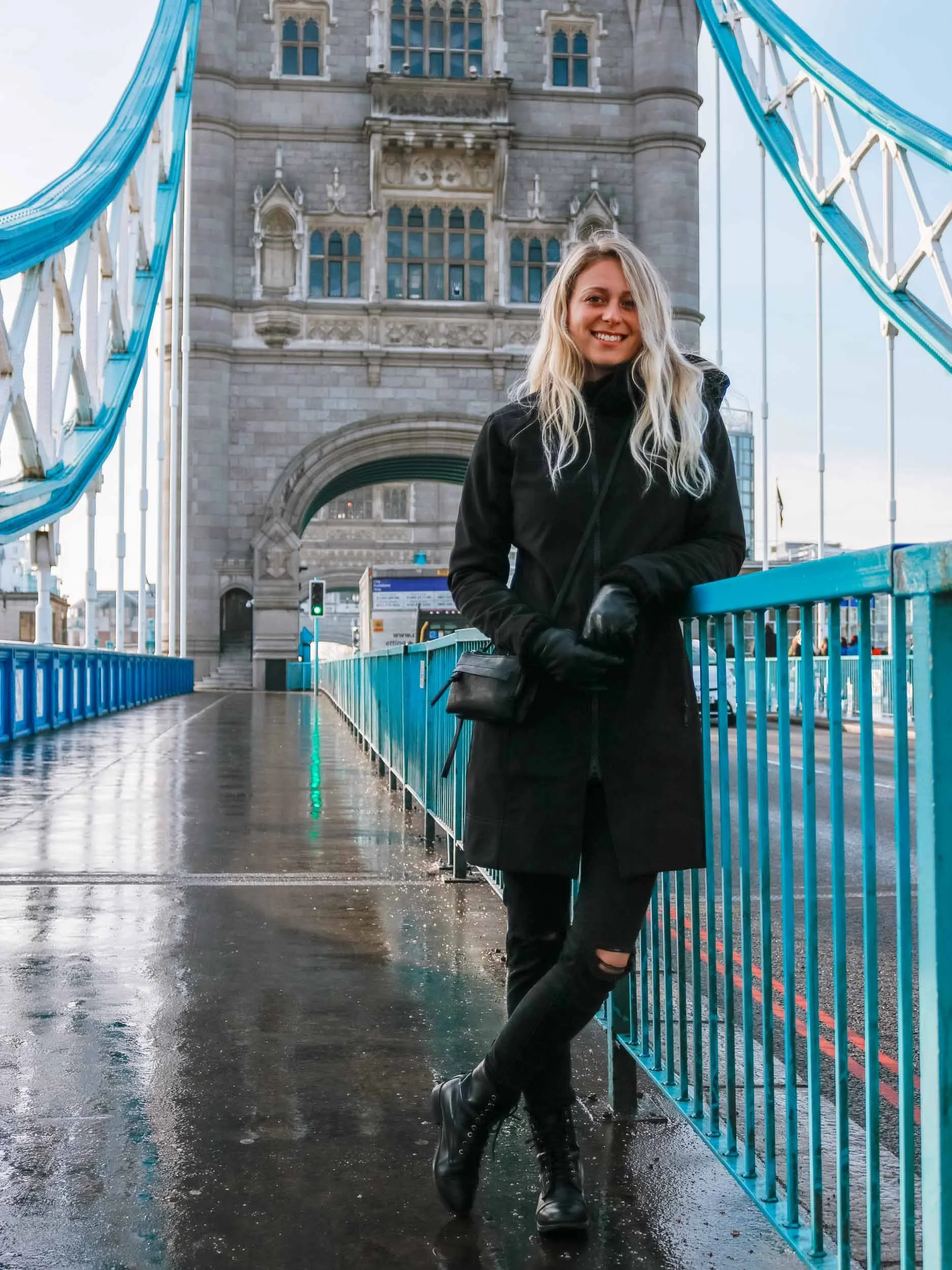 Practical Parka and Ripped Jeans for Urban Exploration — London Winter Outfits