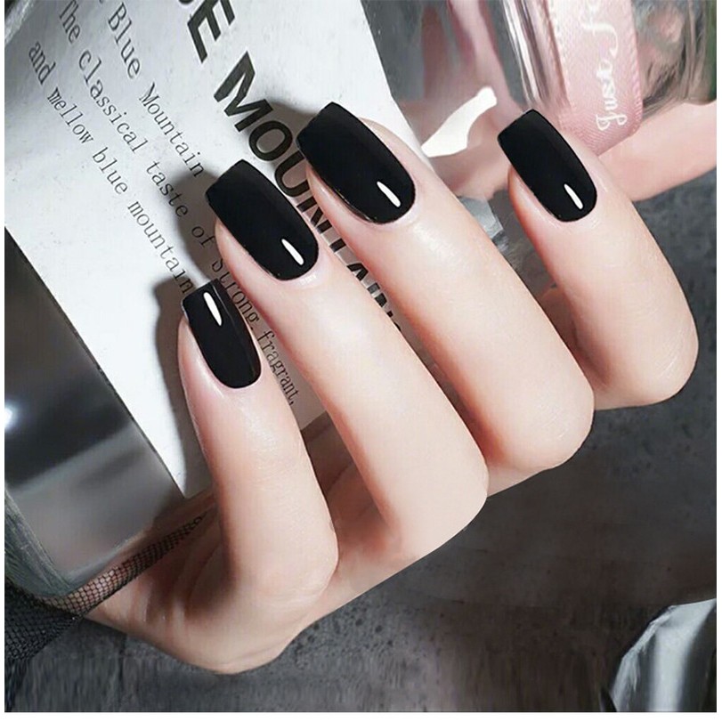 High Gloss Black Short Square Nails High Gloss Black Short Square Nails — Winter Black Nails