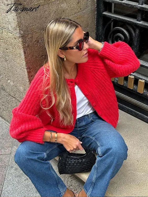 Classic Red Cardigan with White Tee and Jeans — Cardigan Outfits