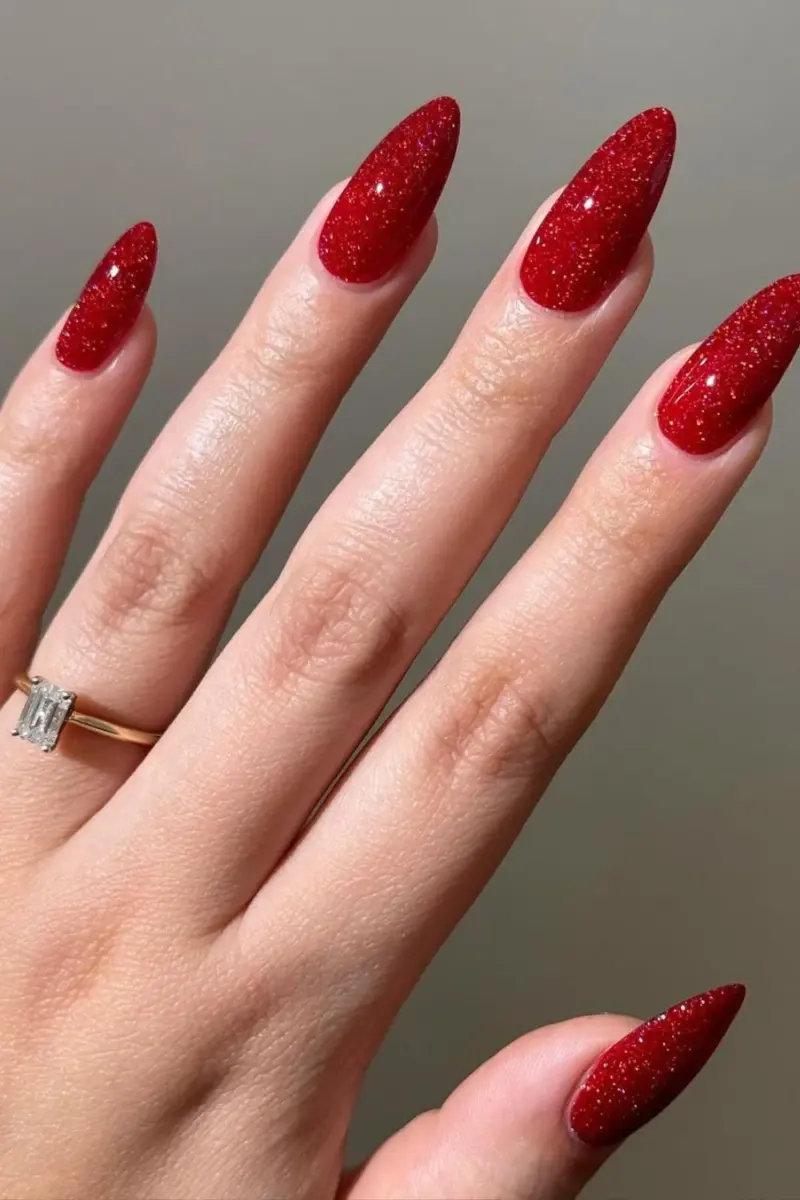 Vibrant Red Glitter Long Stiletto Vibrant Red Glitter Long Stiletto — Simple Winter Nails