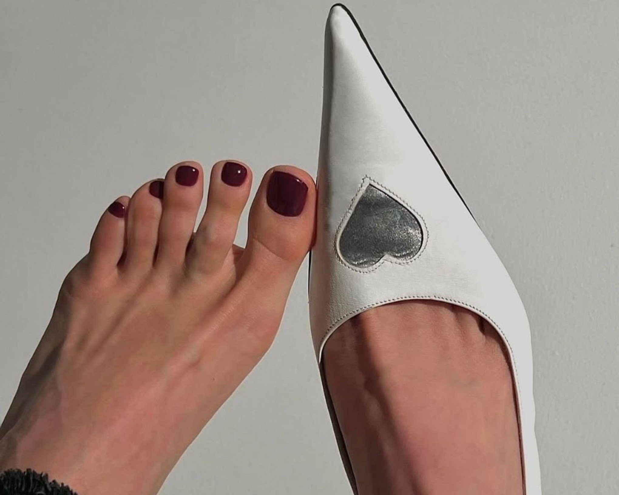 Deep Glossy Berry — Winter Pedicure Colors