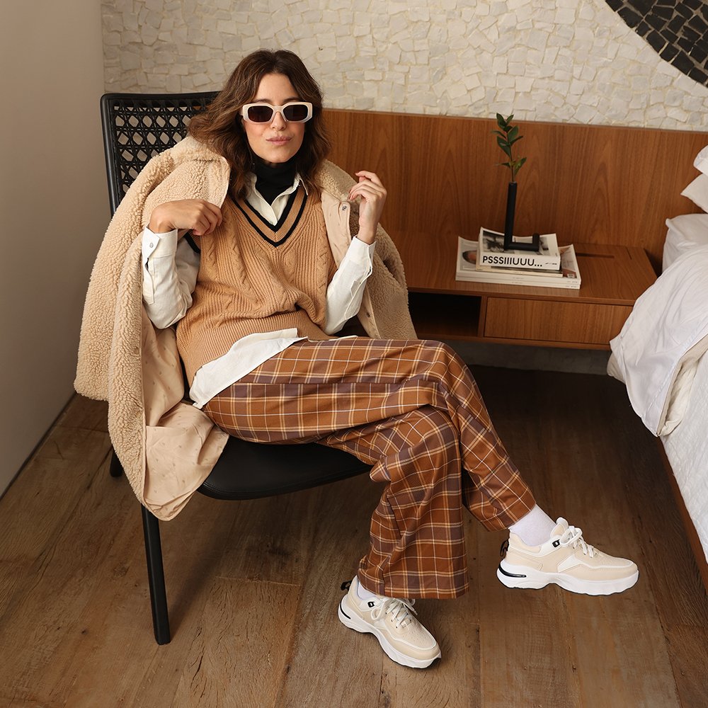 Cozy Cream Teddy Coat with Plaid Trousers for Petite Frames Cozy Cream Teddy Coat with Plaid Trousers for Petite Frames — Winter Outfits for Petite Women