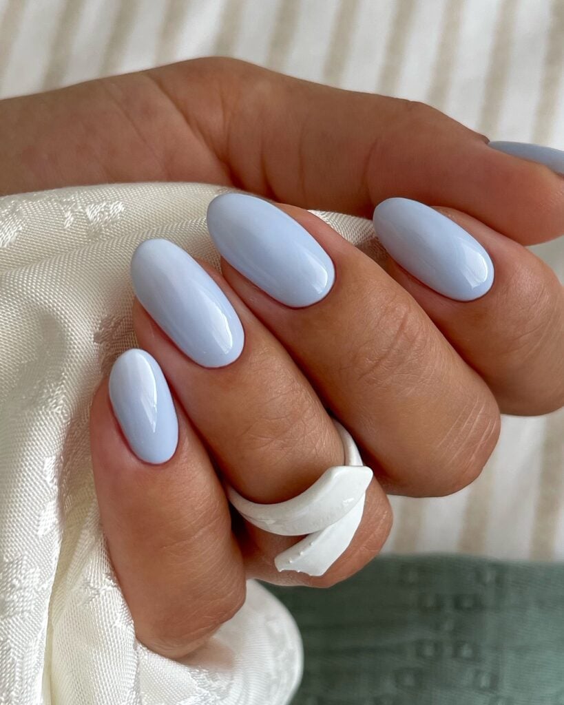 High Gloss Visual Idea High Gloss Visual Idea — Icy Blue Nails