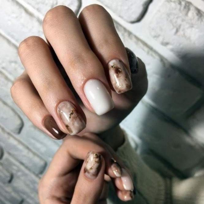 Marbled Mocha with Gold Flecks Short Squares — Mocha Nails