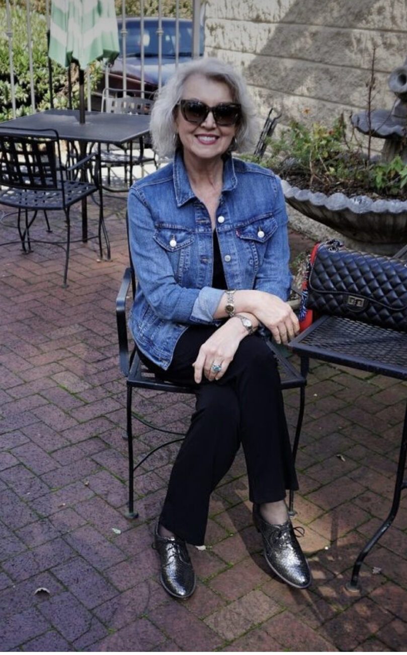 Oversized Blazer and Shorts Set for Daytime Chic — Winter Outfits for Women Over 50