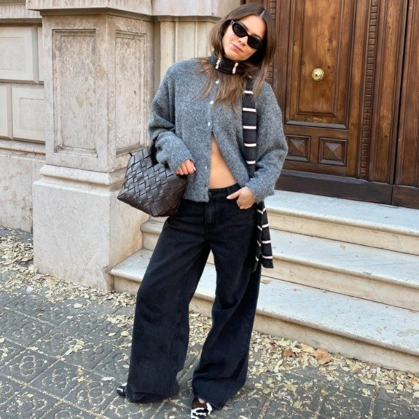 Grey Cardigan Over High-Waisted Jeans with Cow Print Shoes Grey Cardigan Over High-Waisted Jeans with Cow Print Shoes — Sweater Outfits