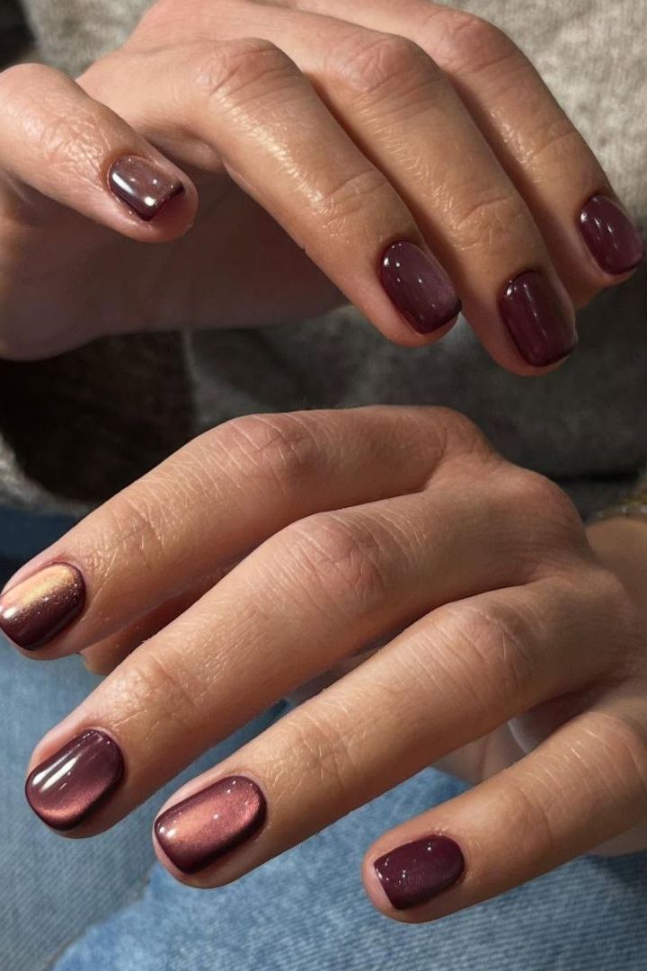 Burgundy Cat-Eye Shimmer Nails — Short Winter Gel Nails