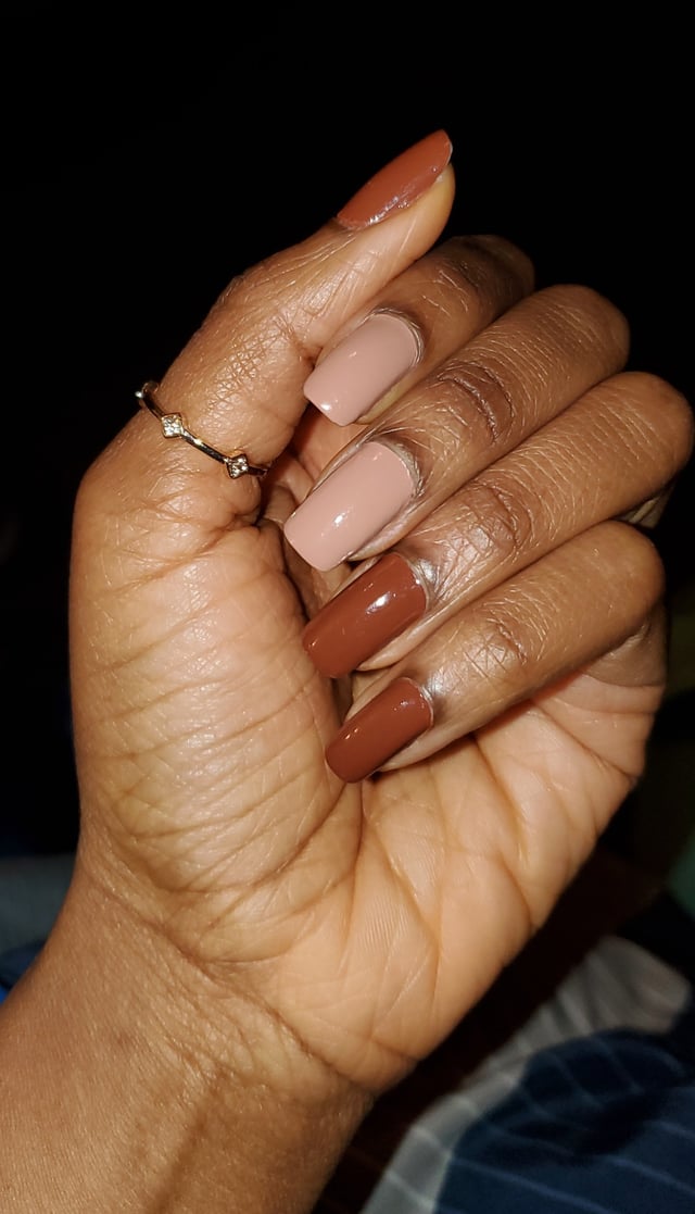 Rich Chocolate Brown Short Nails — Winter Nail Colors for Dark Skin