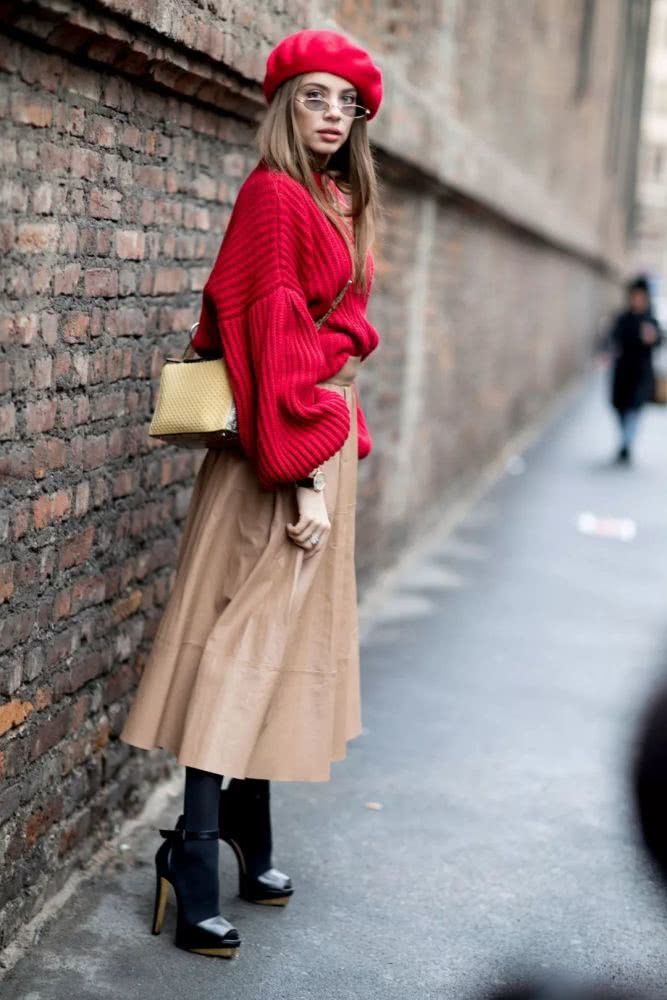 Black Heeled Ankle Boots Outfit Idea — Beret Outfits