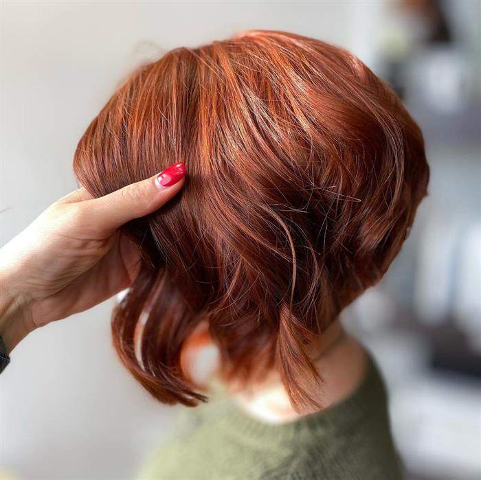 Chin Bob Warm Copper Textured Waves — Winter Red Hair Colors