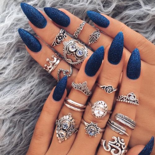 Deep Dark Blue Velvet Matte Stilettos Deep Dark Blue Velvet Matte Stilettos — Winter Stiletto Nails