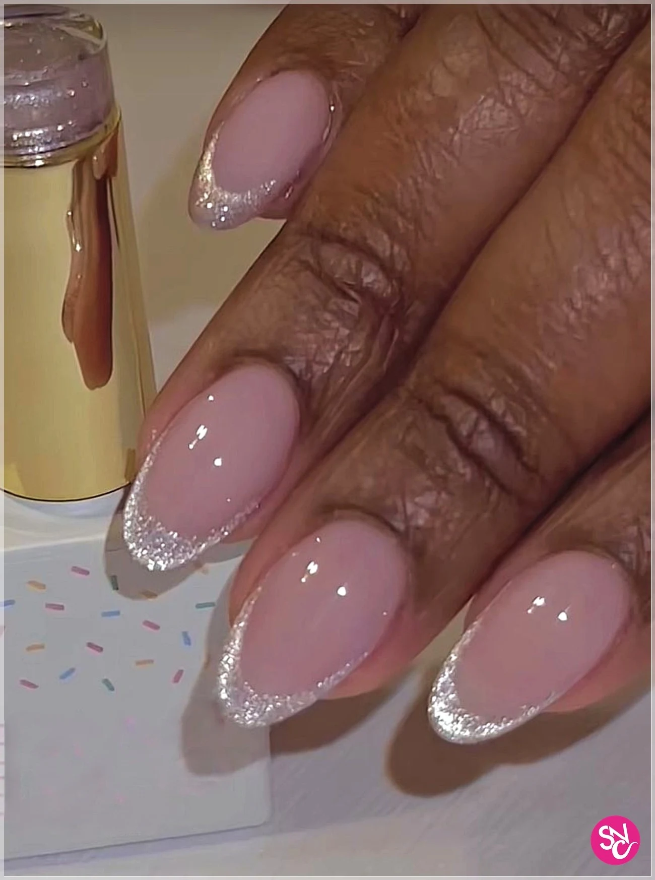 Medium Oval Silver Glitter French Tips Medium Oval Silver Glitter French Tips — Winter French Tip Nails