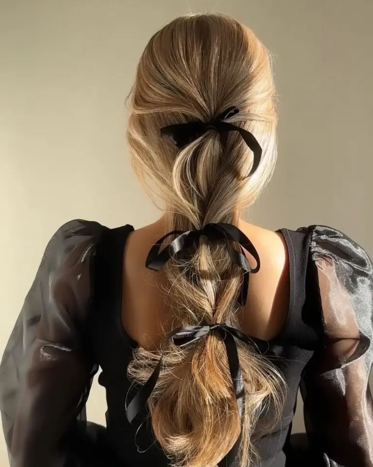 Christmas Hairstyles 2026: 25 Beautiful and Easy Holiday Hair Ideas for Women