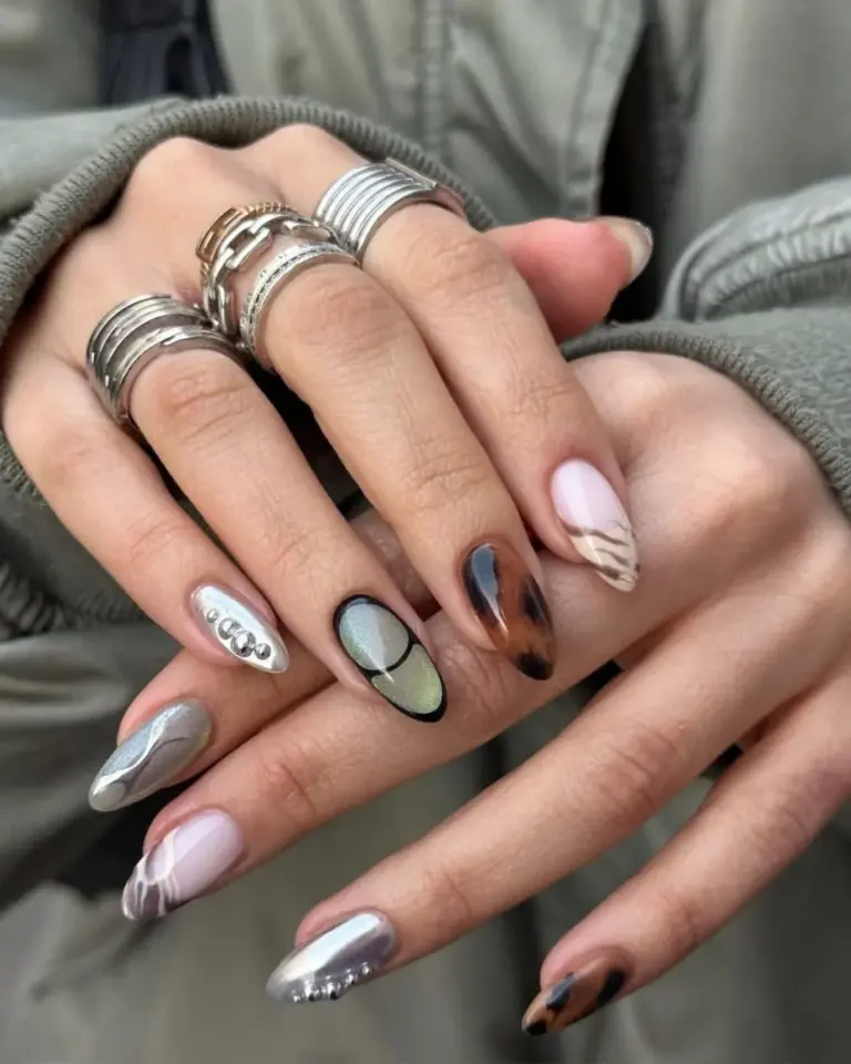 September Nail Designs: 25 Chic Fall Nail Ideas to Try This Season