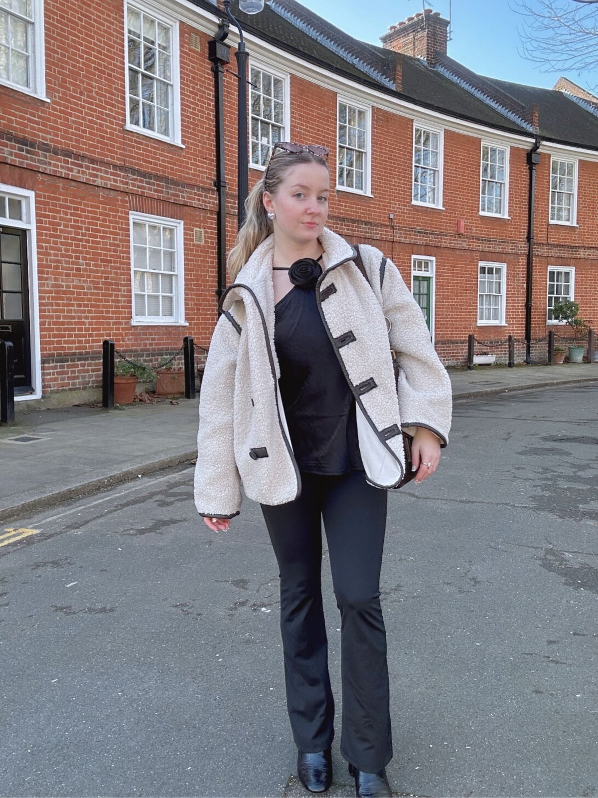 Black Flare Leggings With Teddy Coat, Fitted — Aesthetic Black Flare Leggings Outfit