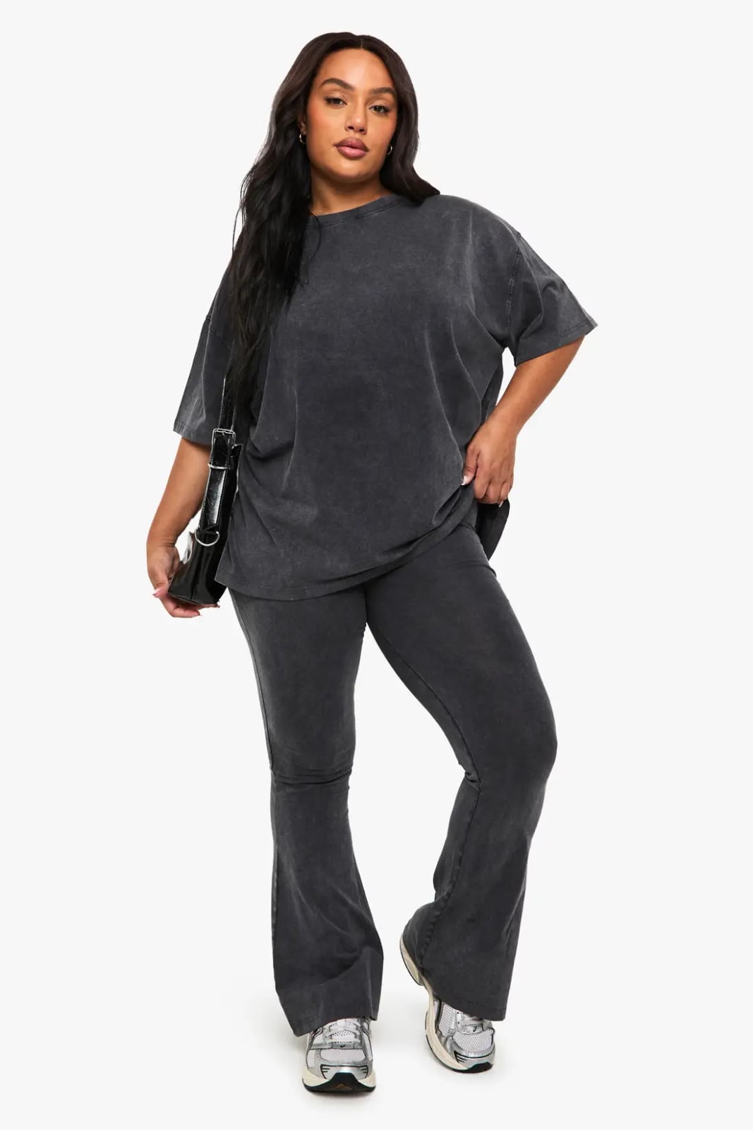 Charcoal Flare Leggings With Oversized T-Shirt and Wide Leg — Aesthetic Black Flare Leggings Outfit