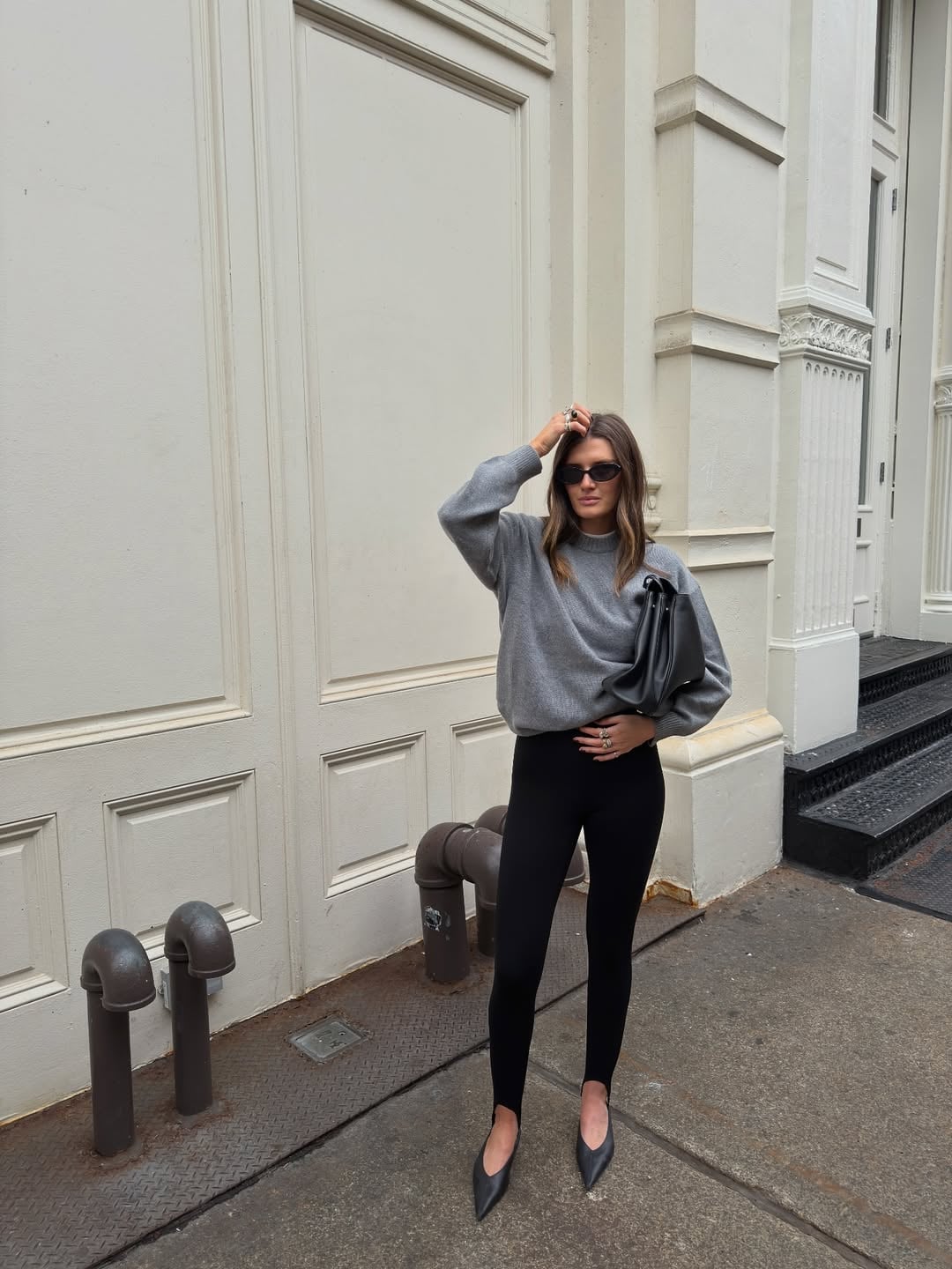 Stirrup Leggings with an Oversized Grey Sweater and Pointed Toe Flats Stirrup Leggings with an Oversized Grey Sweater and Pointed Toe Flats — Aesthetic Black Leggings Outfit