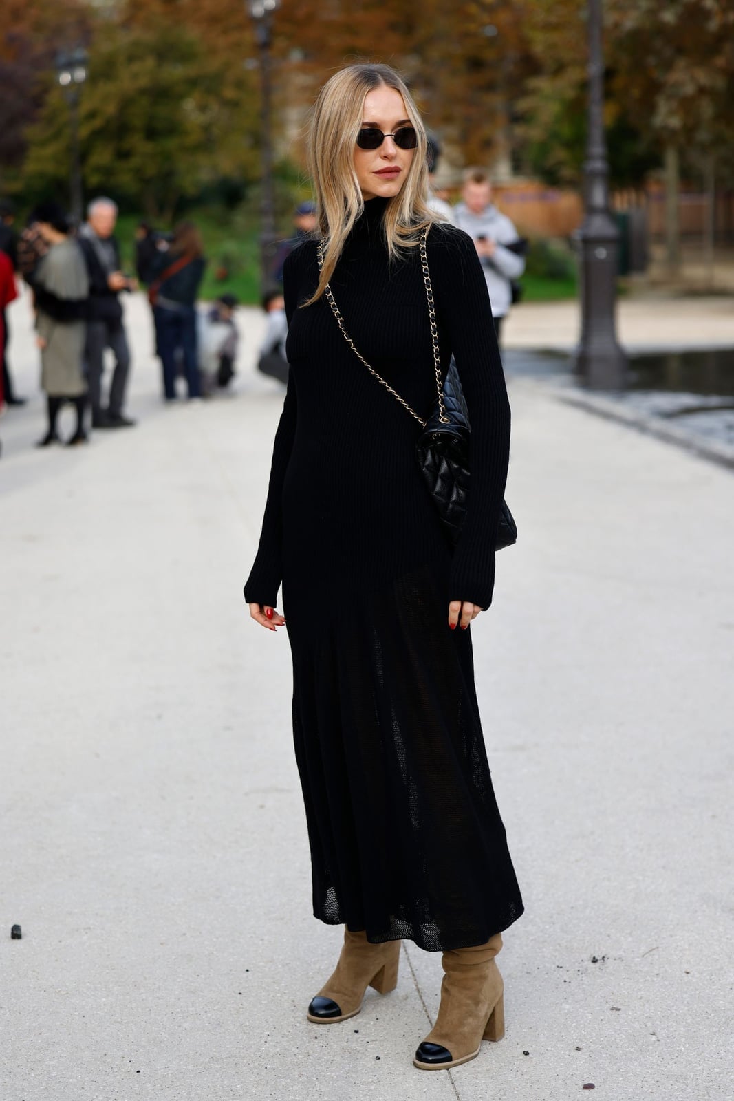 Turtleneck Sweater Dress With Suede Boots — Aesthetic Black Sweater Outfit