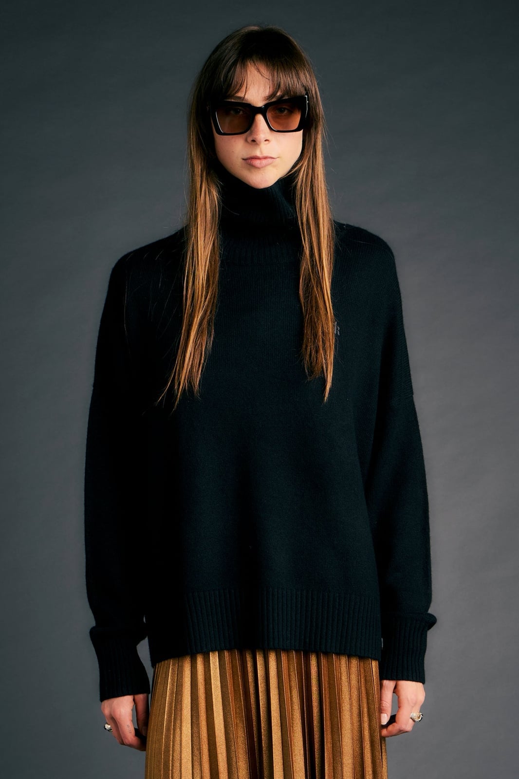 Turtleneck Sweater With Pleated Gold Skirt — Aesthetic Black Sweater Outfit