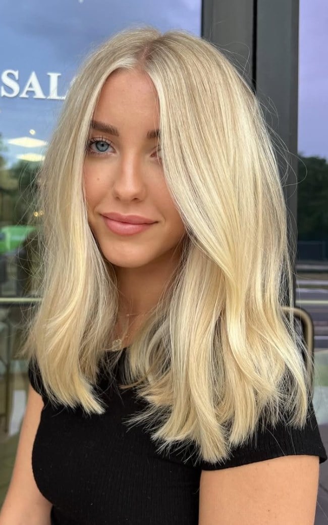 Collarbone Platinum Blonde Lob With Lowlights — Aesthetic Blonde Hair