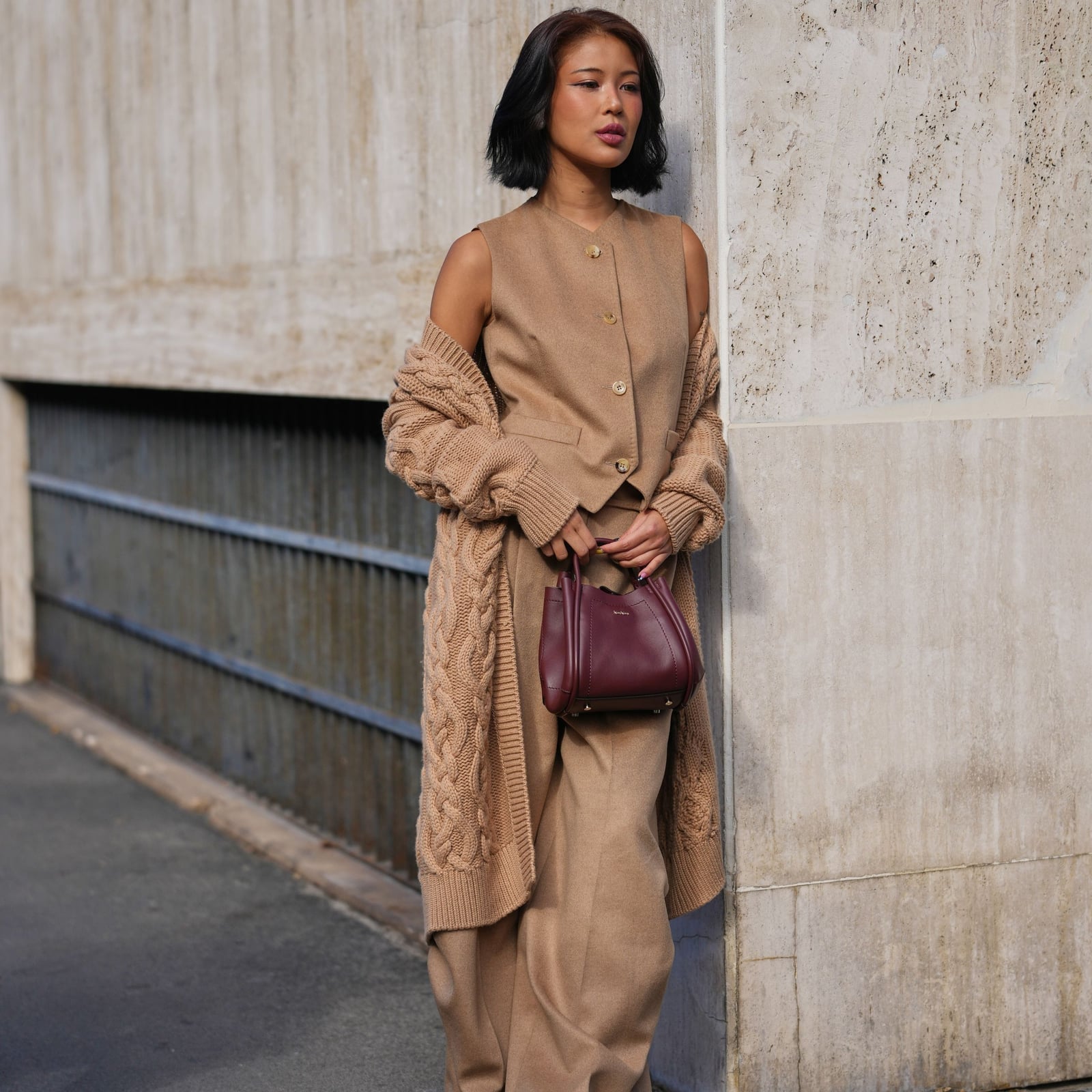 Oversized Beige Chunky Knit Cardigan Over a Vest and Trousers — Aesthetic Brown Cardigan Outfit