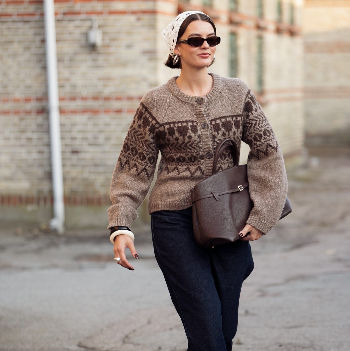 Brown and Beige Fair Isle Cardigan with Dark Wash Jeans — Aesthetic Brown Cardigan Outfit