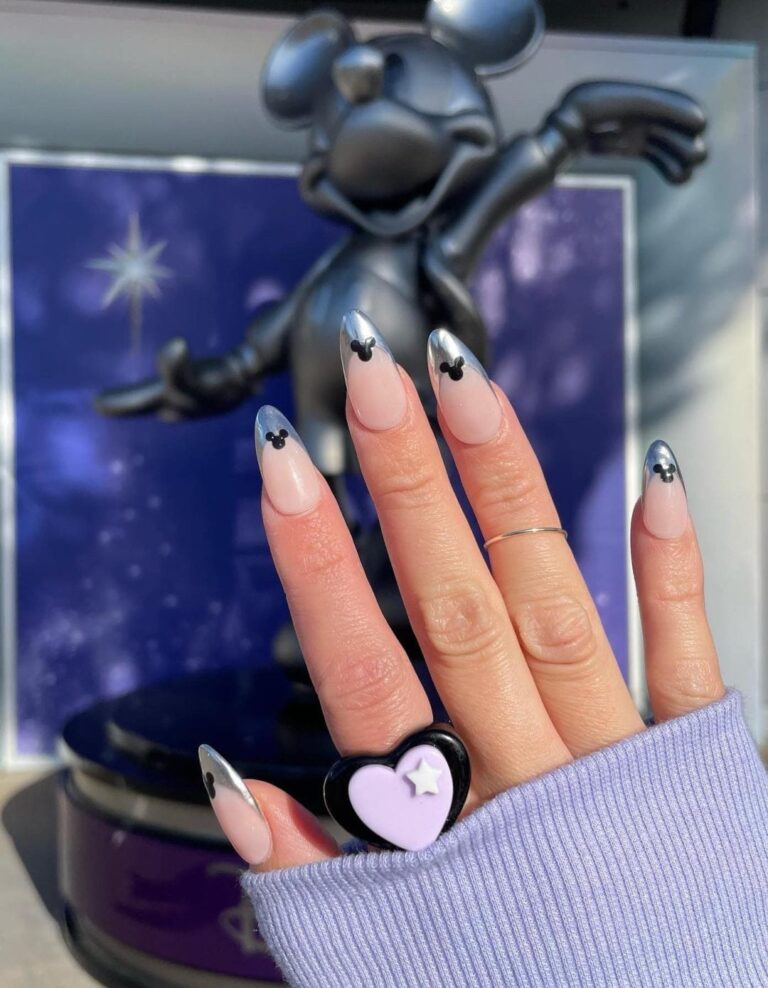 32 Aesthetic Disney Nails 2027 for Magical Moments