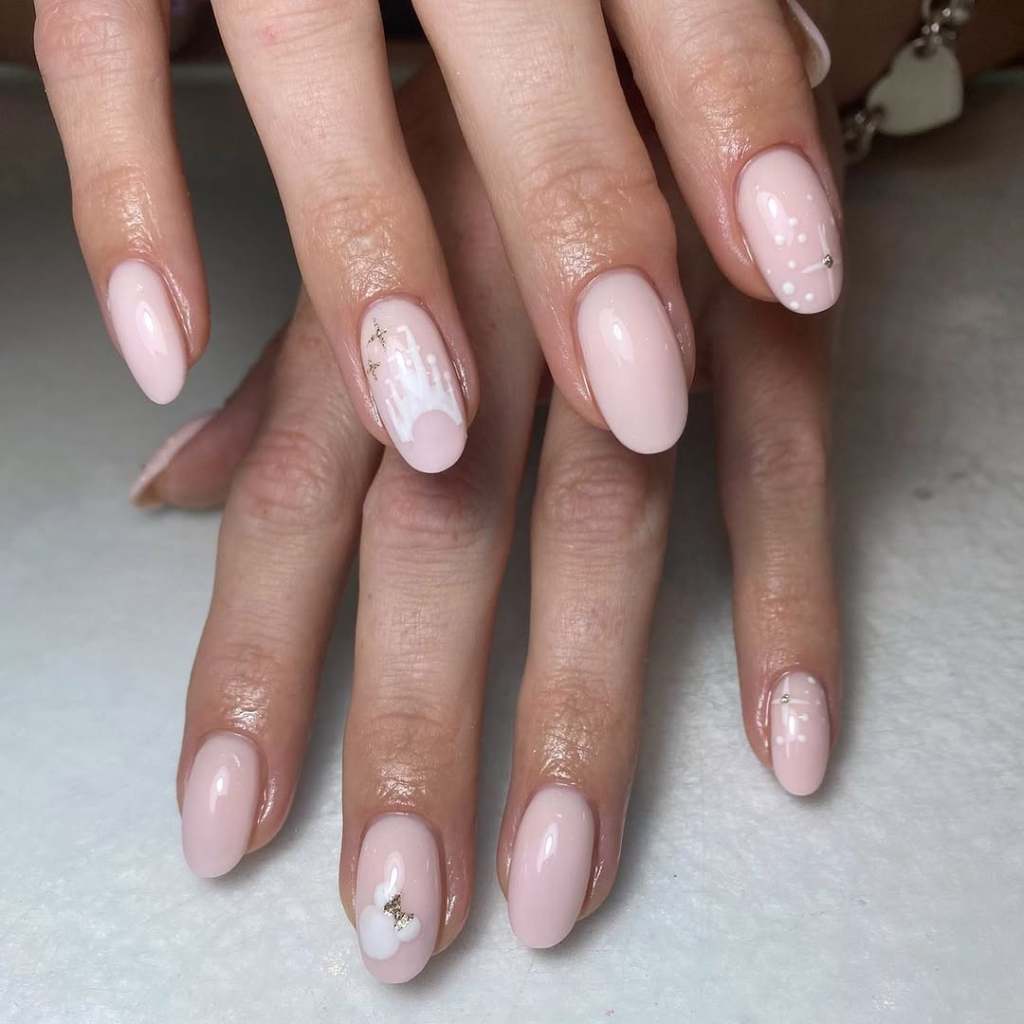 Soft Pink Castle Silhouette Short Oval Nails Soft Pink Castle Silhouette Short Oval Nails — Aesthetic Disney Nails