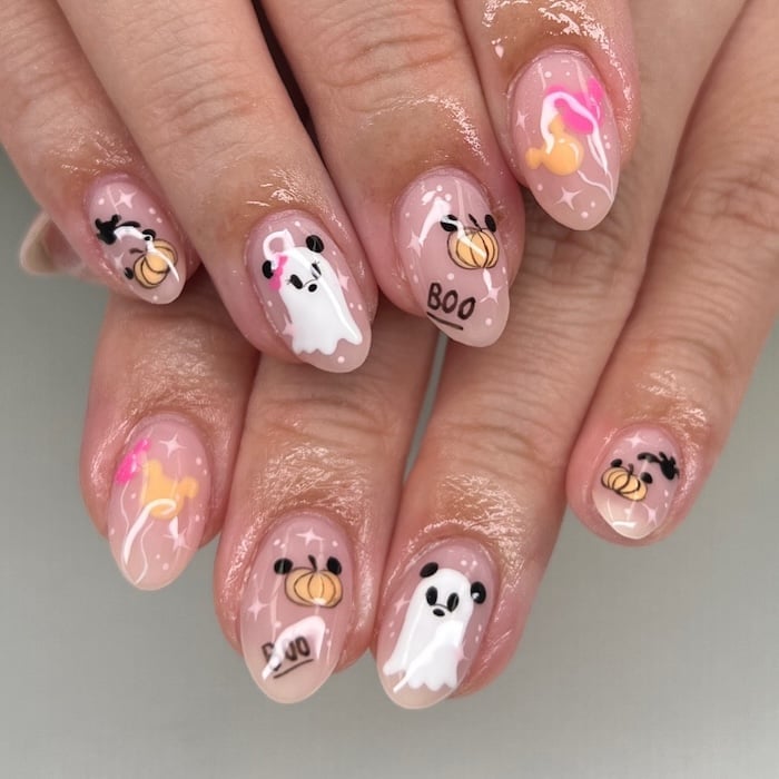 Halloween Disney Character Medium Oval Nails Halloween Disney Character Medium Oval Nails — Aesthetic Disney Nails