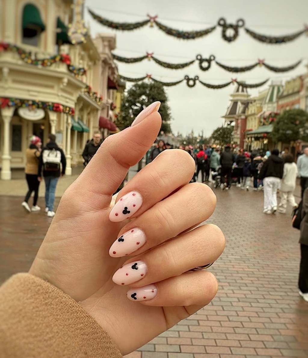 Light Pink Mickey Mouse and Hearts Almond Nails Light Pink Mickey Mouse and Hearts Almond Nails — Aesthetic Disney Nails