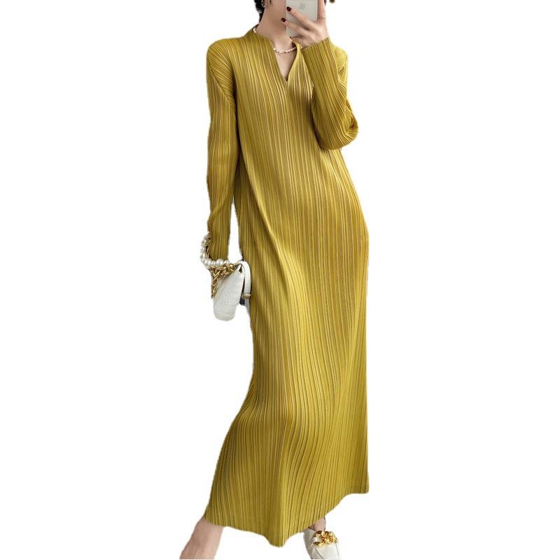 Yellow Pleated Knit Maxi Dress — Aesthetic Dress with Sleeves
