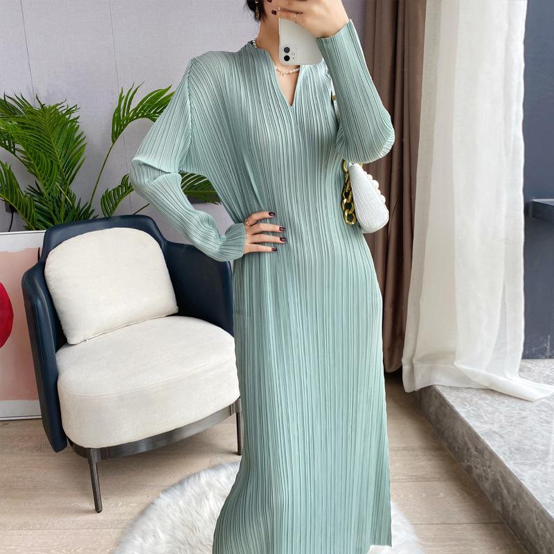 Mint Green Pleated Knit Midi Dress — Aesthetic Dress with Sleeves