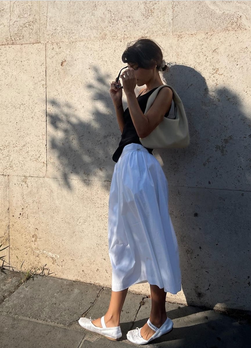 Black Top with Voluminous White Skirt — Aesthetic Feminine Outfits