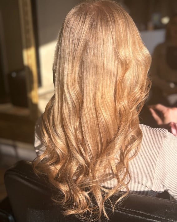 Mid-Back Rich Golden Blonde With Waves, Wavy — Aesthetic Golden Blonde Hair
