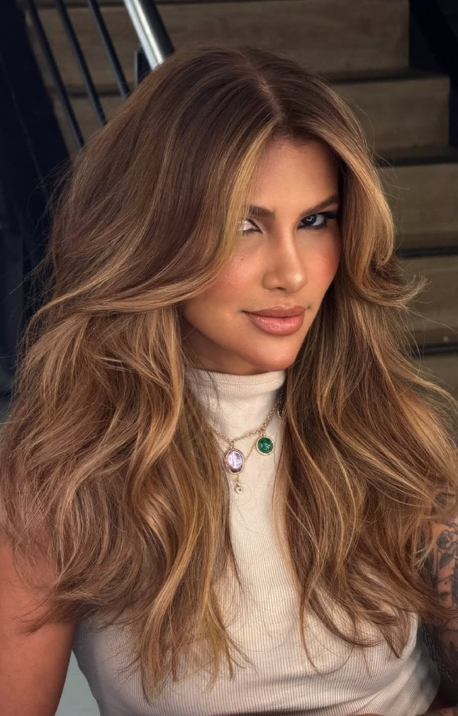 Mid-Back Golden Blonde With Face-Framing Highlights — Aesthetic Golden Blonde Hair