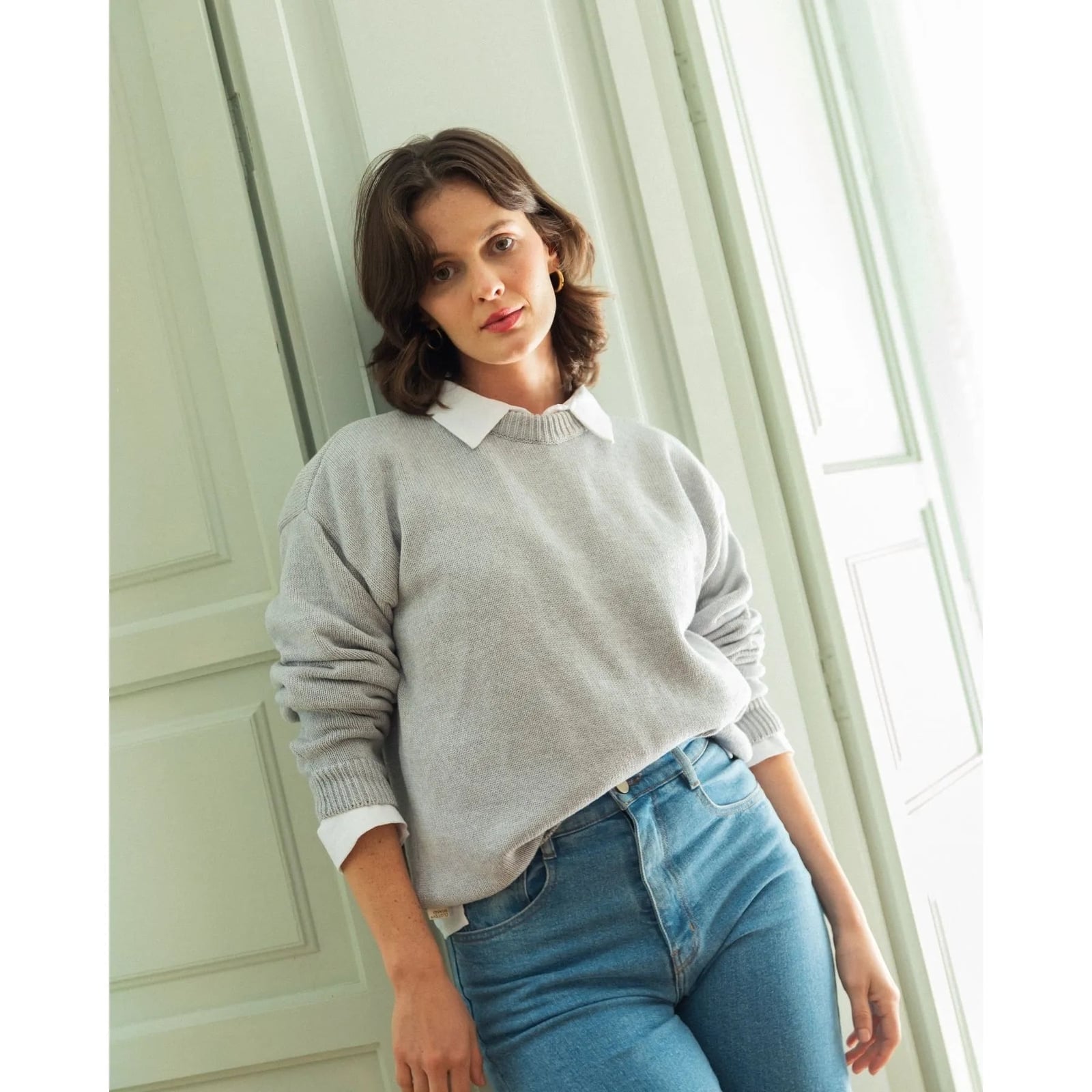 Light Grey Sweater Over Collared Shirt With Jeans — Aesthetic Grey Sweater Outfit