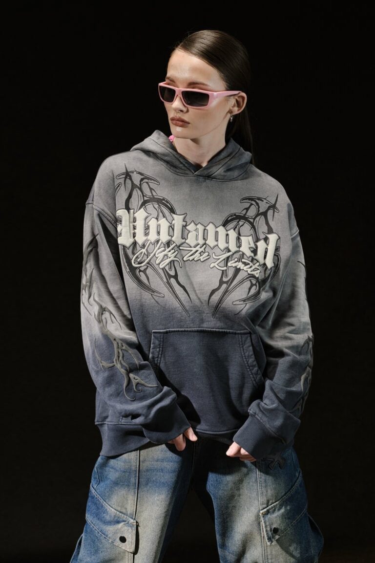 29 Aesthetic Hoodie Outfits Women 2027 with Graphic Details