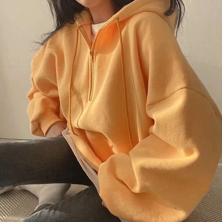 Black Zip-Up Hoodie with White Graphic and Yellow Top Black Zip-Up Hoodie with White Graphic and Yellow Top — Aesthetic Hoodie Outfits Women