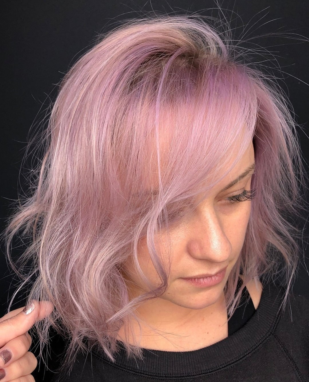 Layered Bob With Pastel Lilac Pink Layered Bob With Pastel Lilac Pink — Aesthetic Pastel Pink Hair
