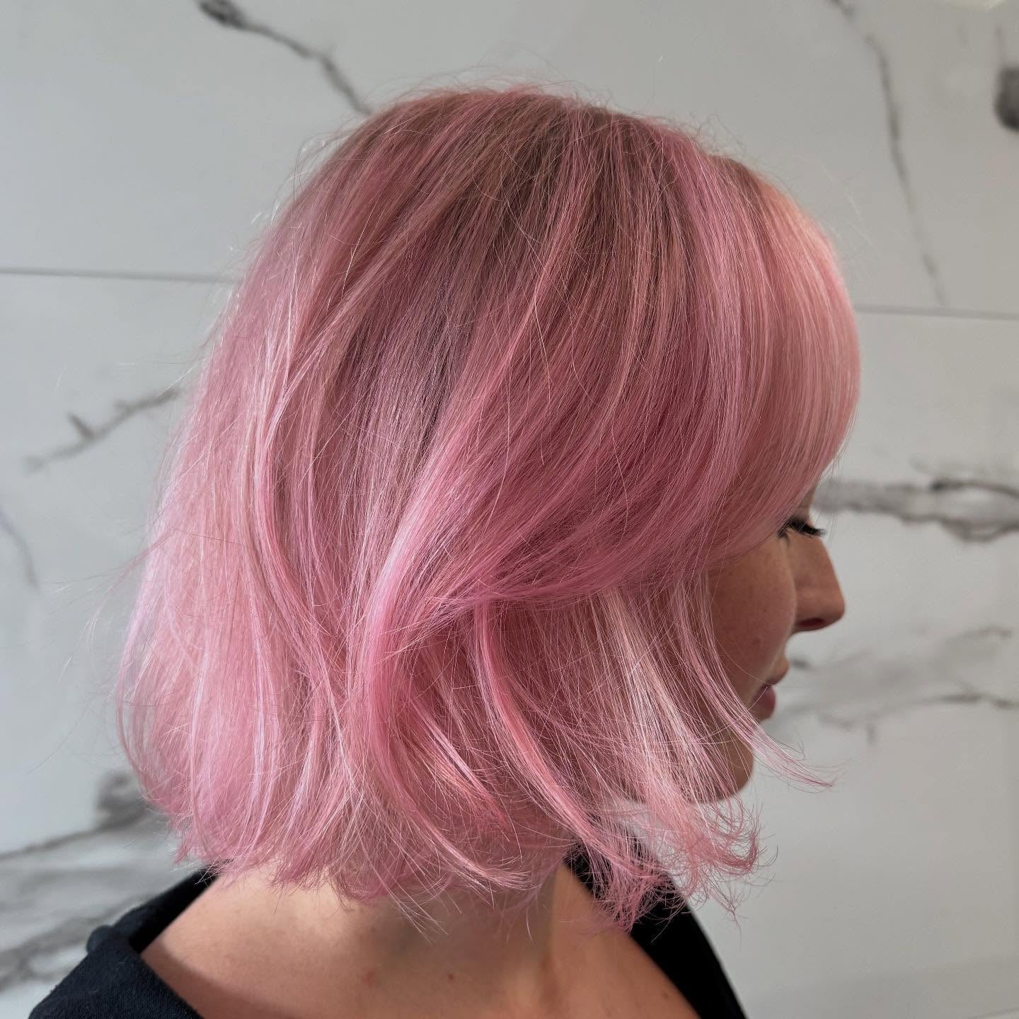 Collarbone Bob With Soft Layers And Curtain Bangs Collarbone Bob With Soft Layers And Curtain Bangs — Aesthetic Pastel Pink Hair