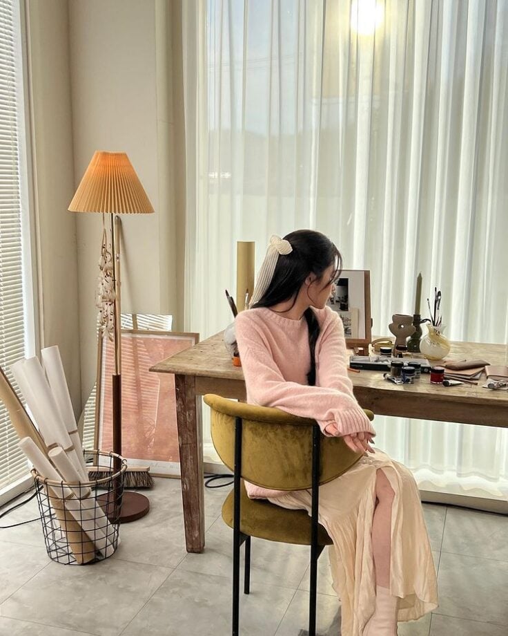 Soft Pastel Pink Oversized Sweater with a Beige Skirt — Aesthetic Pink Sweater Outfit