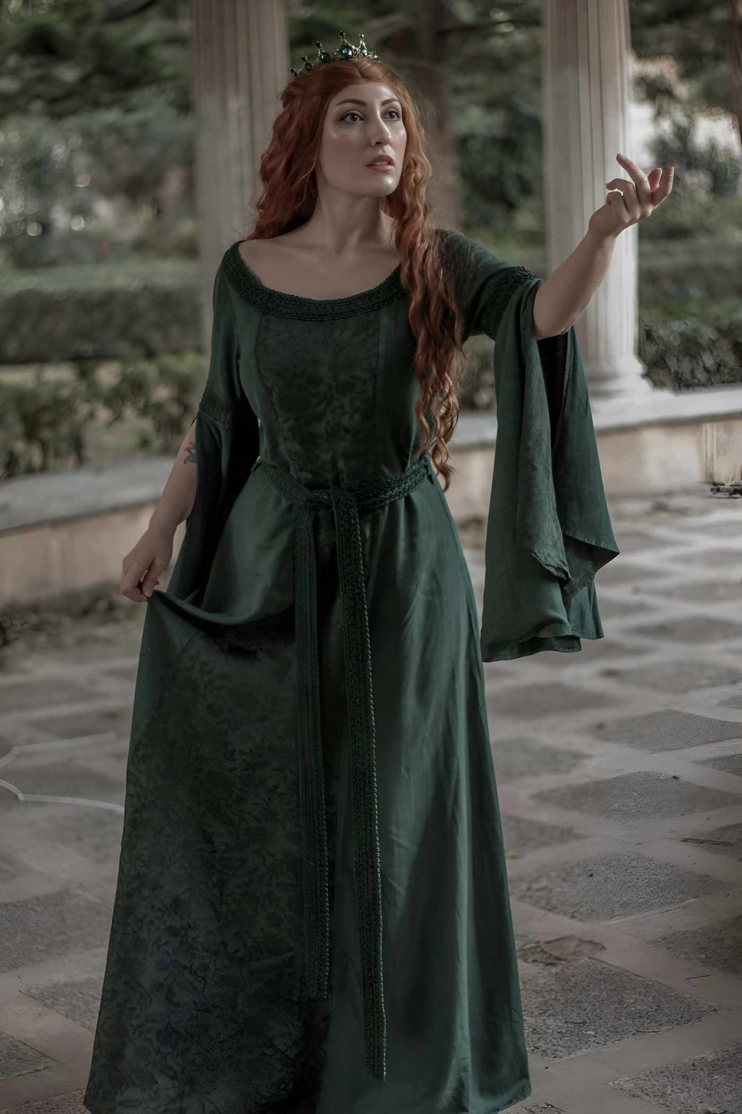 Deep Green Velvet Medieval Dress with Bell Sleeves — Aesthetic Queen Dress