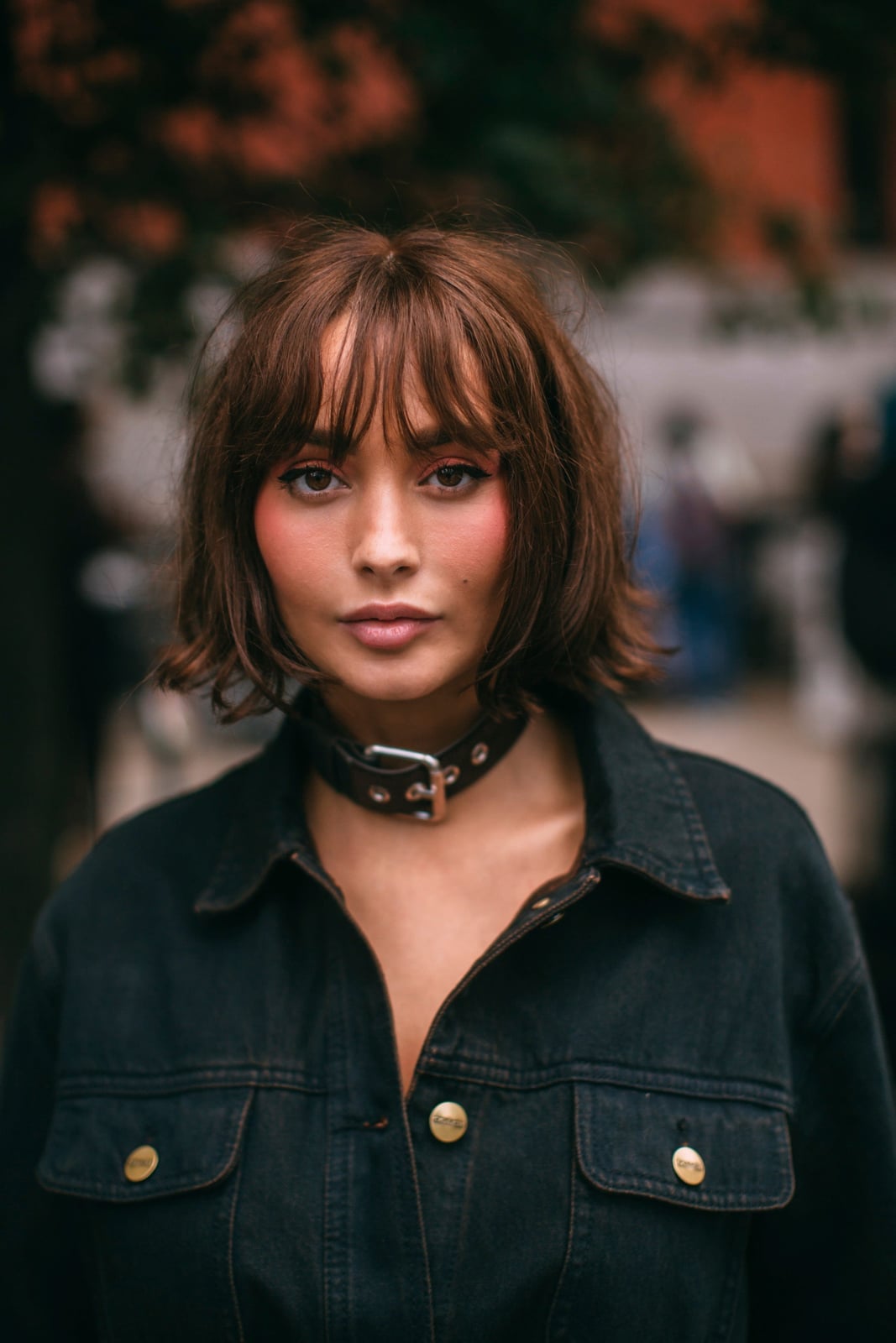 Collarbone Bob With Face Framing Curtain Bangs — Aesthetic Short Hair Bob
